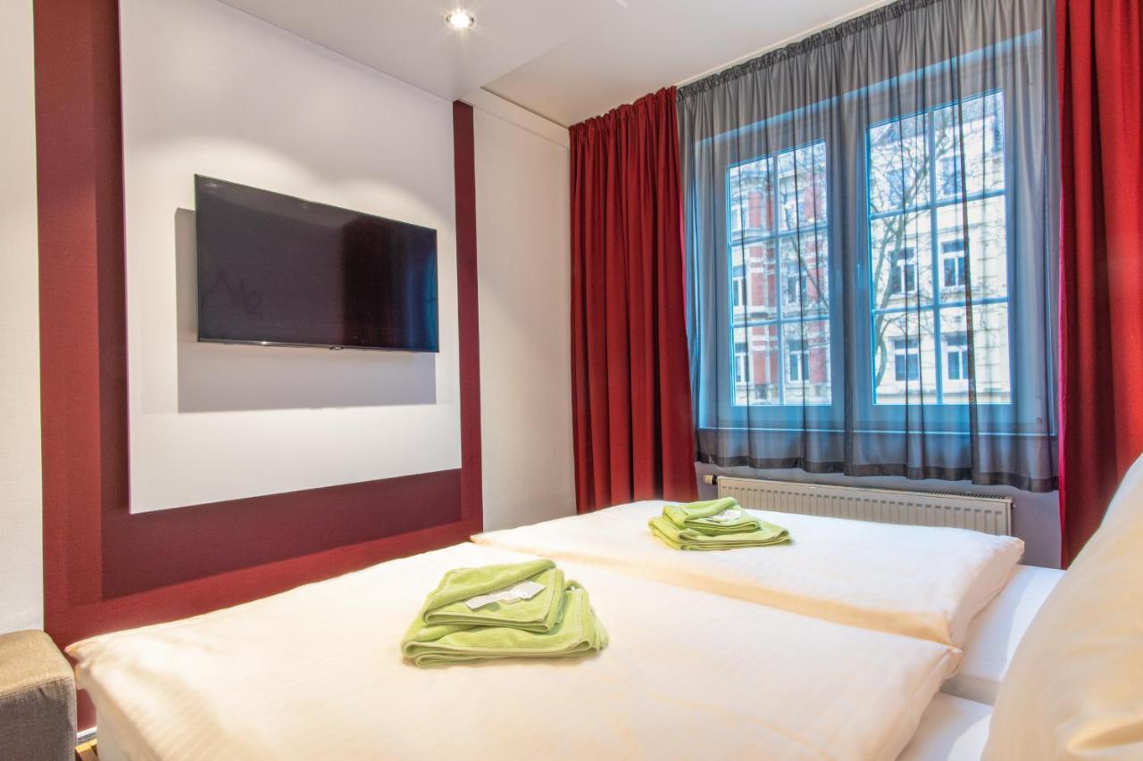 Hotel Wettiner Hof リーザ エクステリア 写真