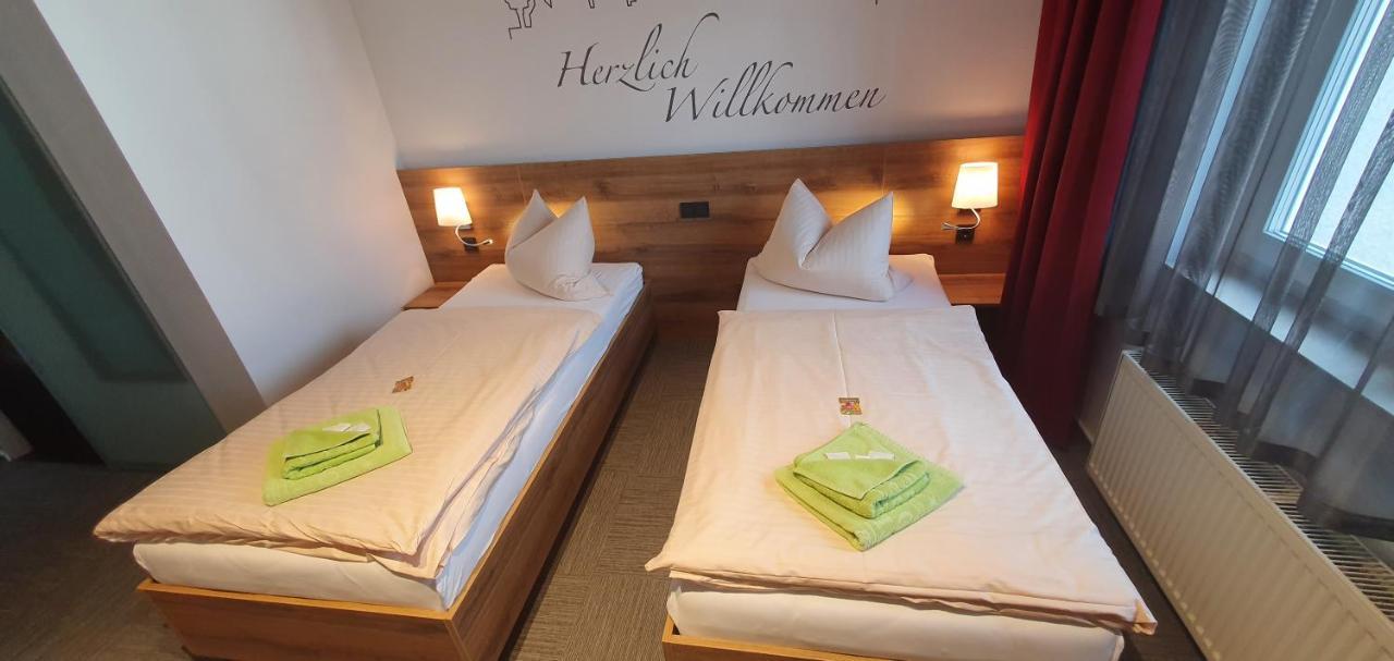 Hotel Wettiner Hof リーザ エクステリア 写真